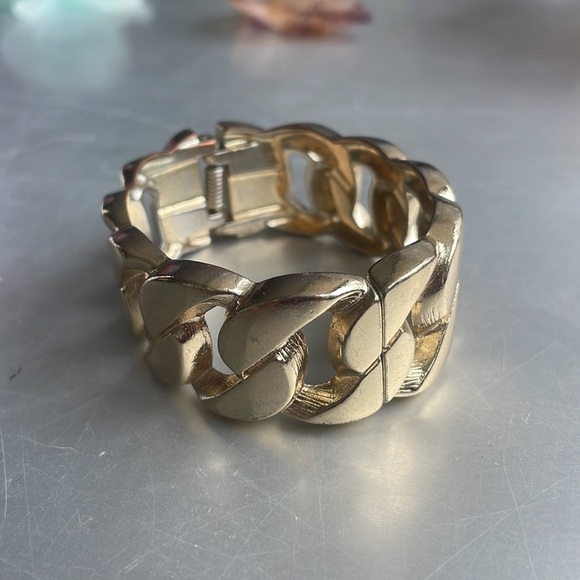 Gold Tone Chain Bracelet - Picture 2 of 3